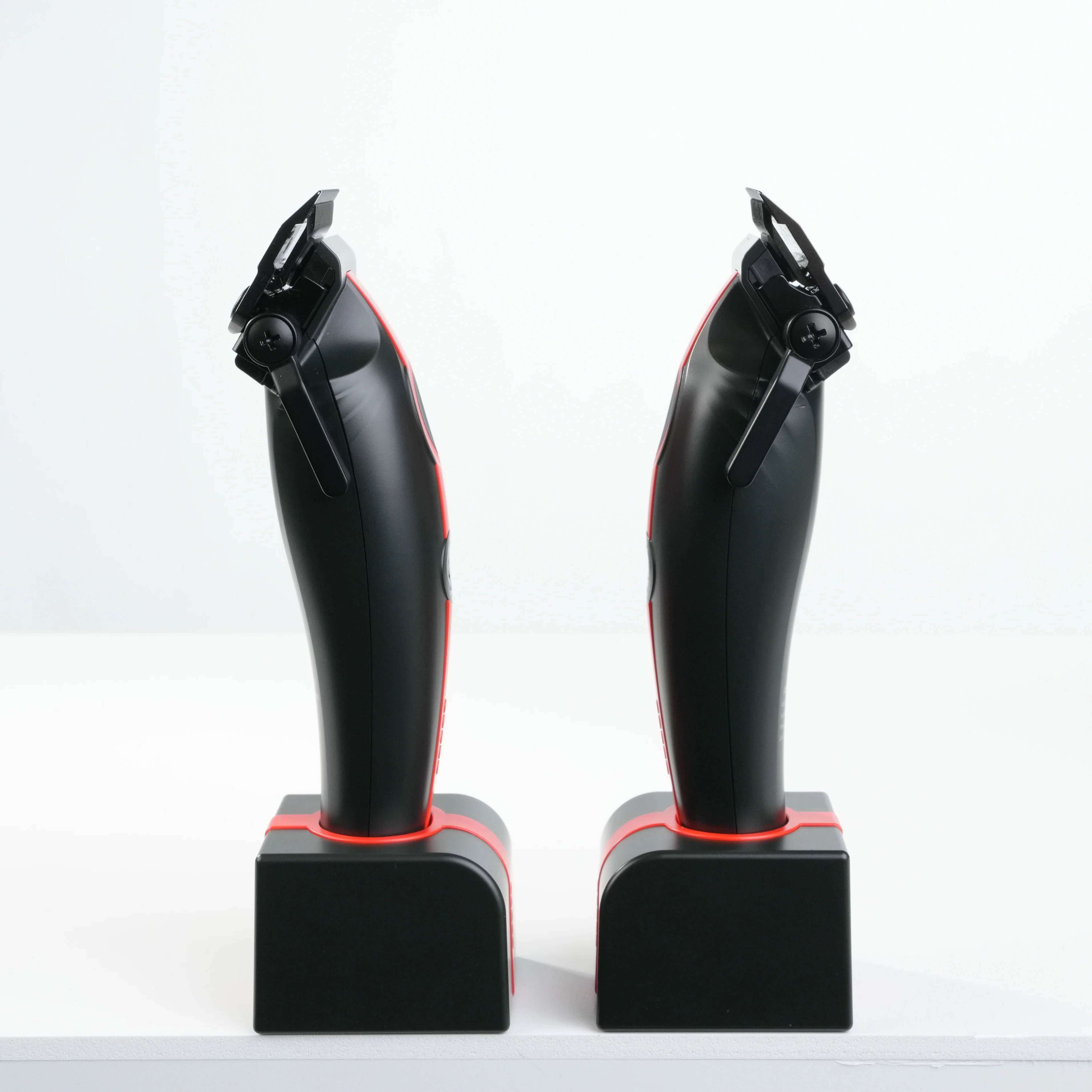 COCCO® Veloce Lite Clipper (Black/Red Stripe) - Image 4