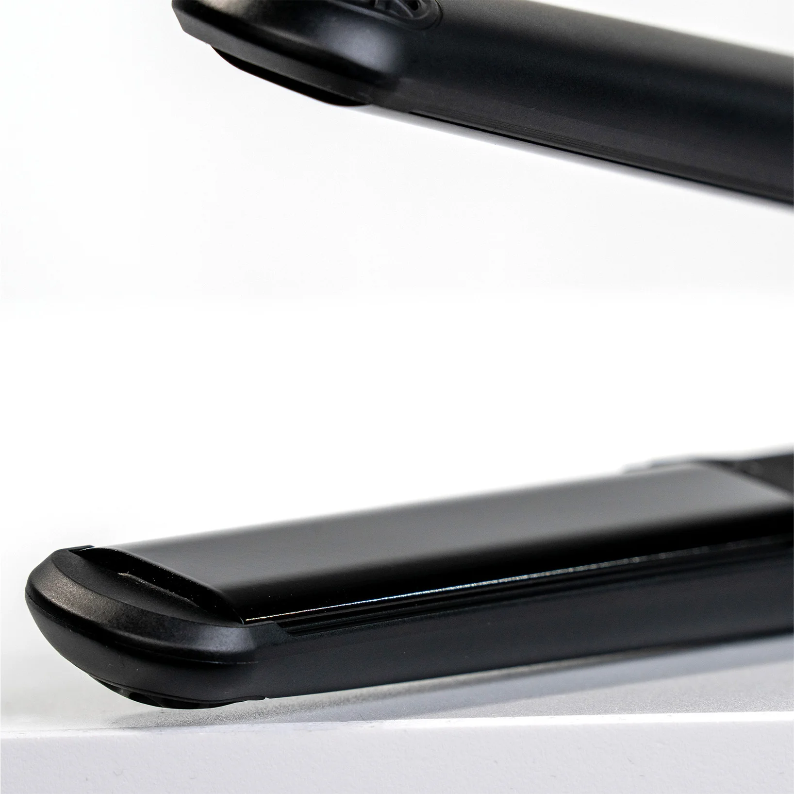 COCCO® GNS 1.25" Flat Iron V3 - Image 3