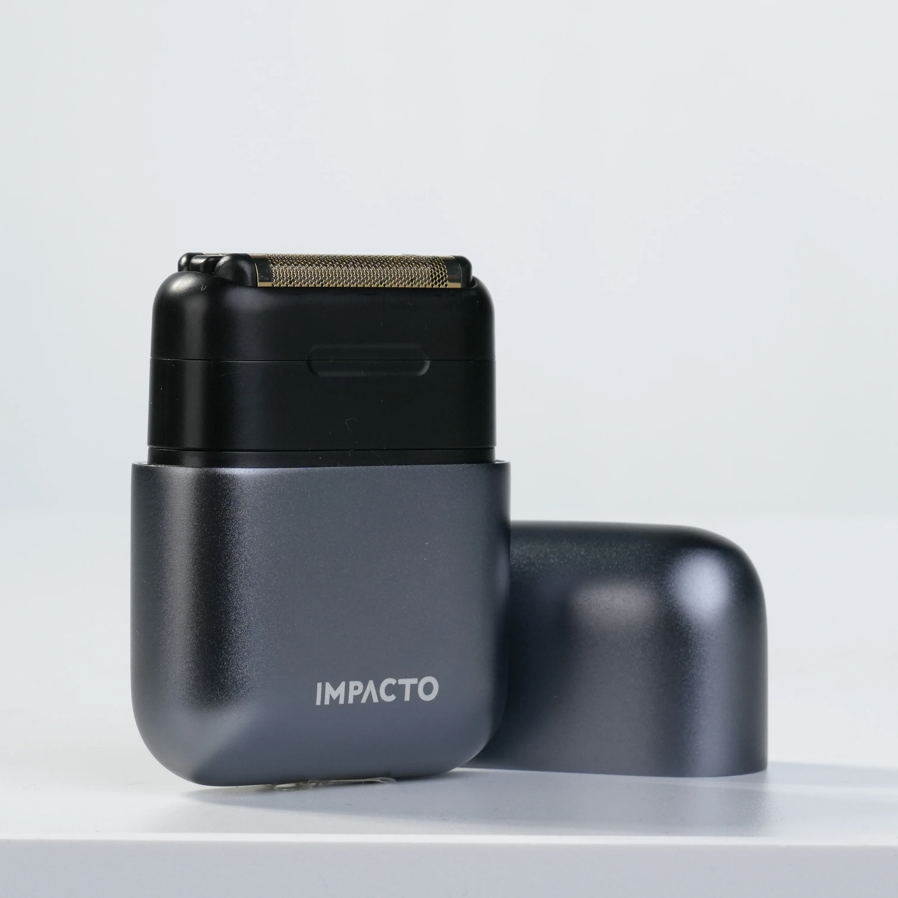 Impacto Micro Wet-Dry Shaver (Grey)