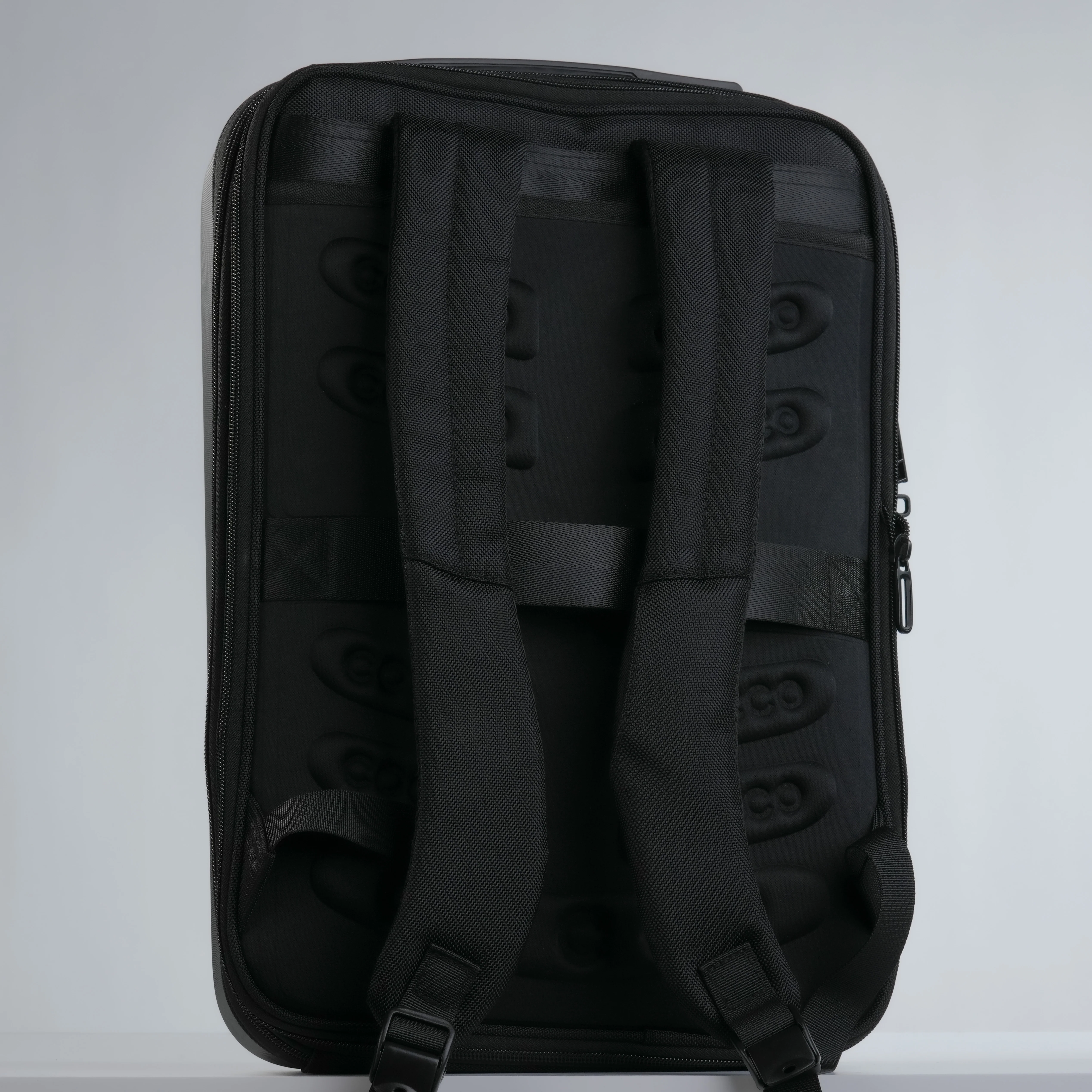 COCCO® Mobile Barber Station Backpack - Image 4